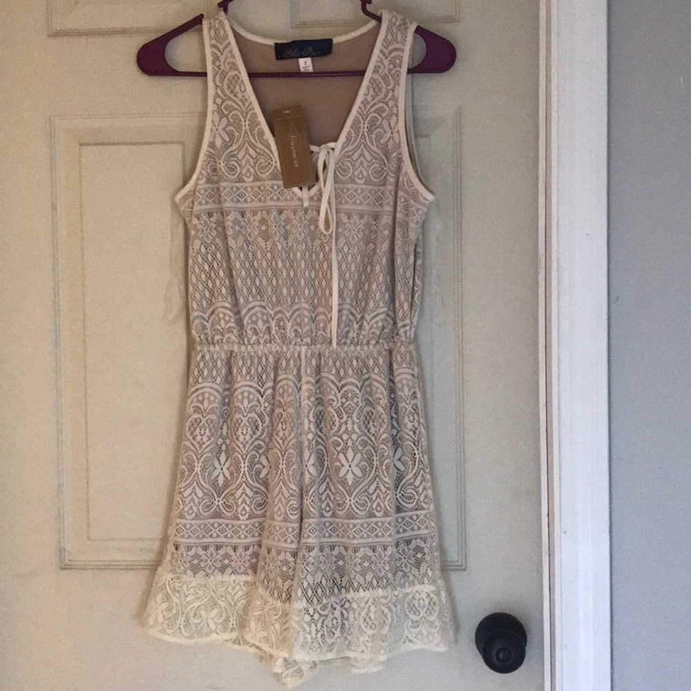 Francesca’s NWT size S romper